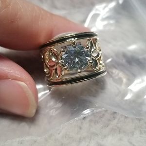 Hawaiian Style CZ Solitare Ring